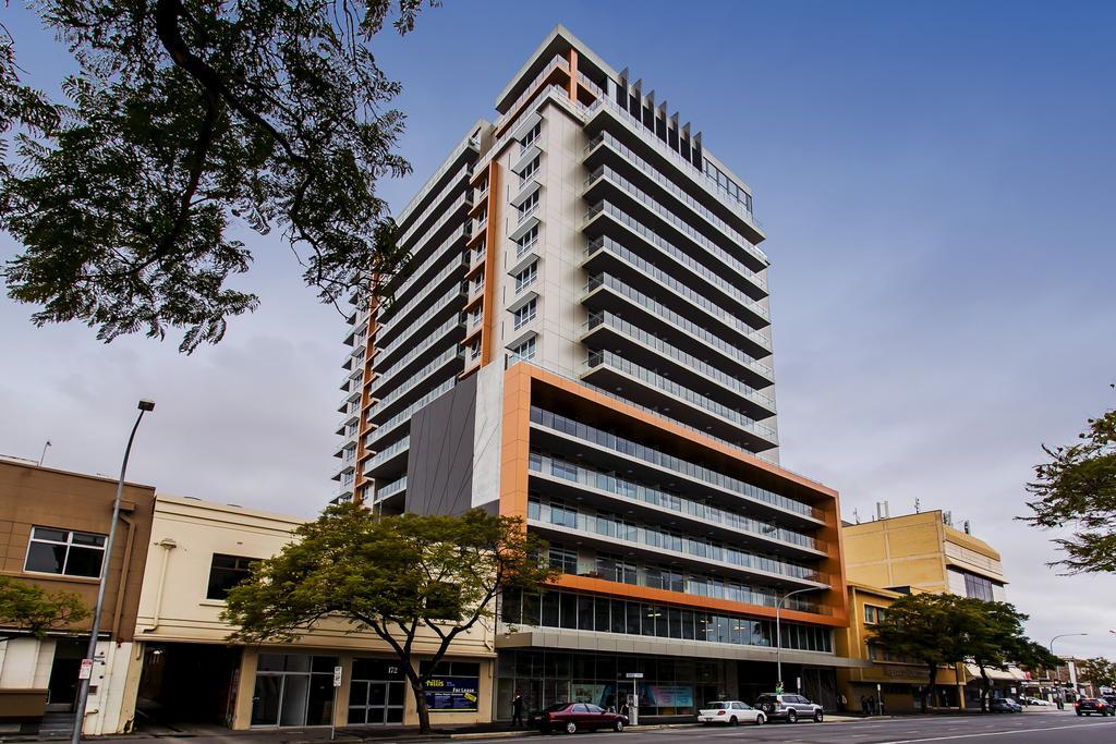 Astra Apartments Adelaide Luaran gambar
